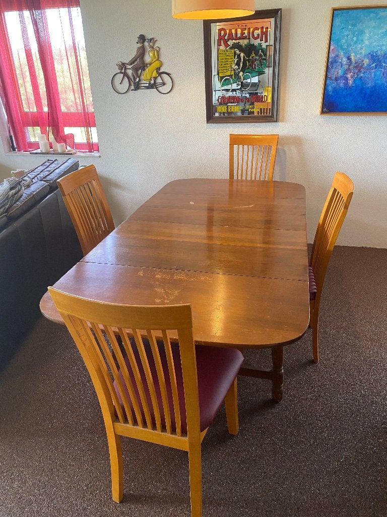 Massief houten eettafel uitschuifbaar 2-8 pers. + 4 stoelen, Ophalen, Gebruikt, 100 tot 150 cm, 200 cm of meer