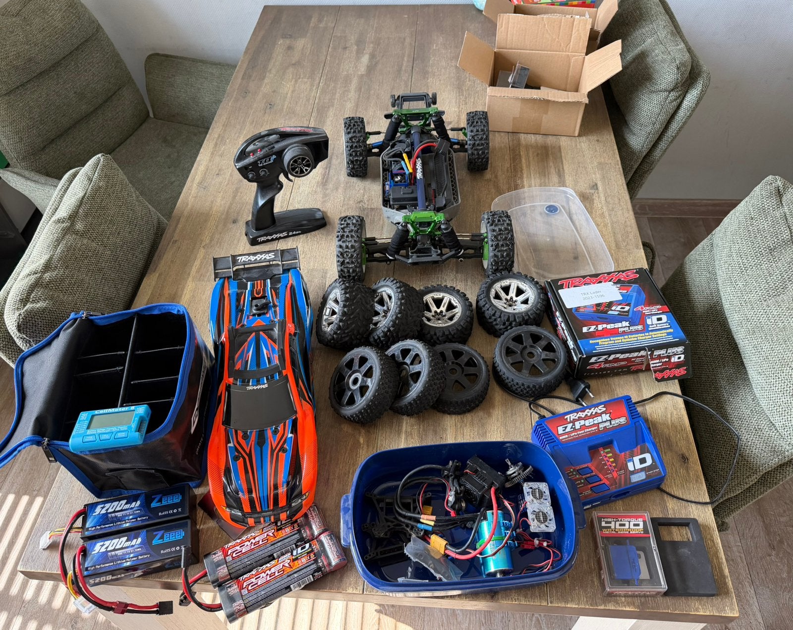 Traxxas Rustler 4x4 VXL | Volledig Geüpgraded | 4 Accu’s, Elektro, Gebruikt, Auto offroad, Ophalen of Verzenden