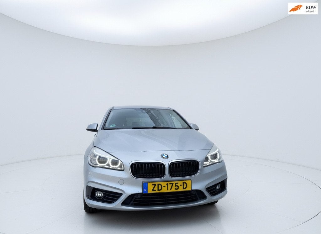 BMW 2-serie Active Tourer 218i High Executive AUTOMNAAT LAGE, Auto's, BMW, 1345 kg, 136 pk, Euro 6, Leder