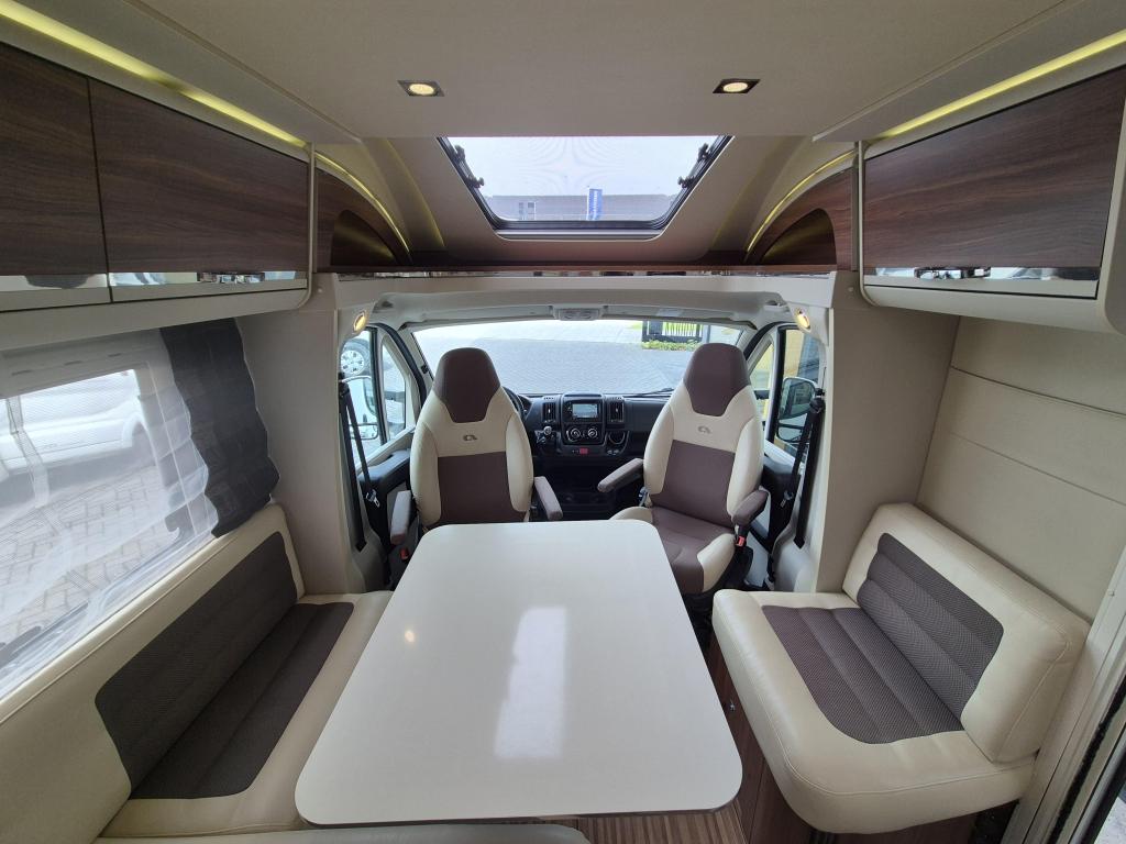 Adria Matrix Plus 670 SC, Caravans en Kamperen, Afzuigkap, Standaard zit, Ringverwarming, Fiat