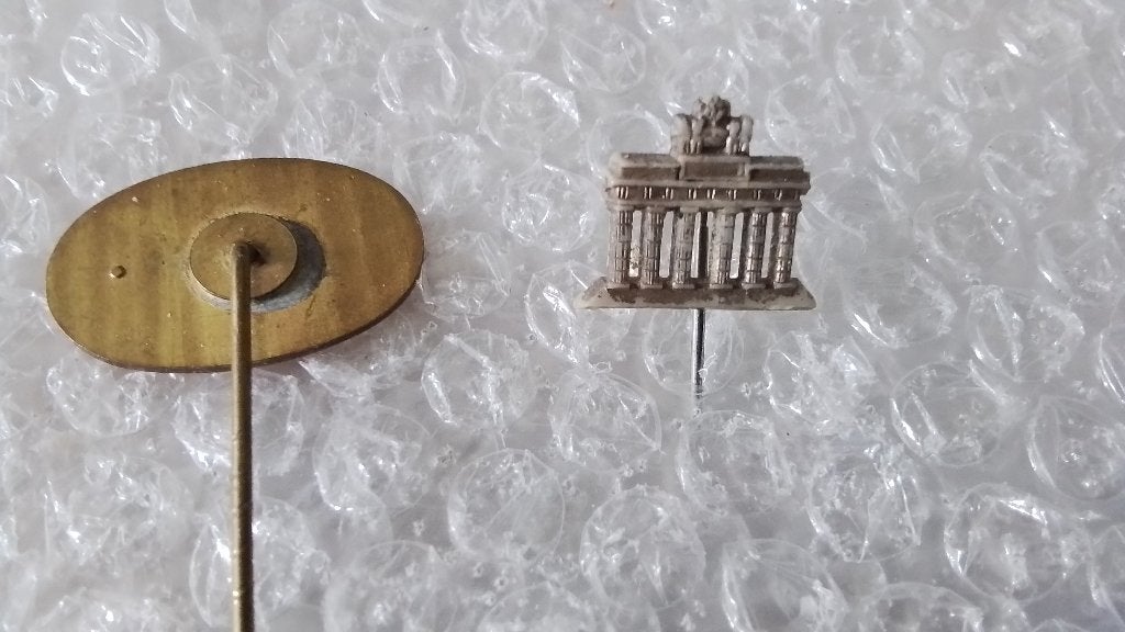 Speldje brandenburger tor Berlijn, Ophalen of Verzenden, Zo goed als nieuw, Overige onderwerpen