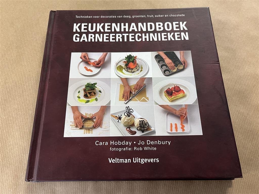 Keukenhandboek garneertechnieken., Ophalen of Verzenden, Gelezen, Italië