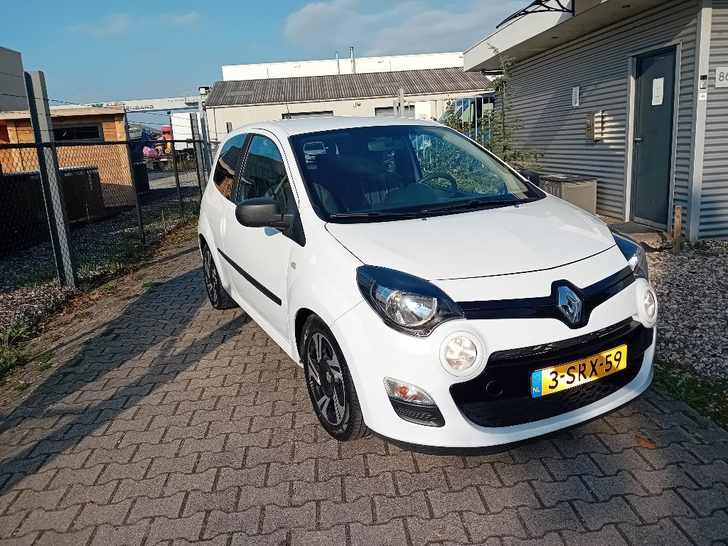 Renault Twingo 1.2 16V 2013 Wit AIRCO!! APK 30-10-2027!!, Auto's, Voorwielaandrijving, 839 kg, 74 pk, Zwart
