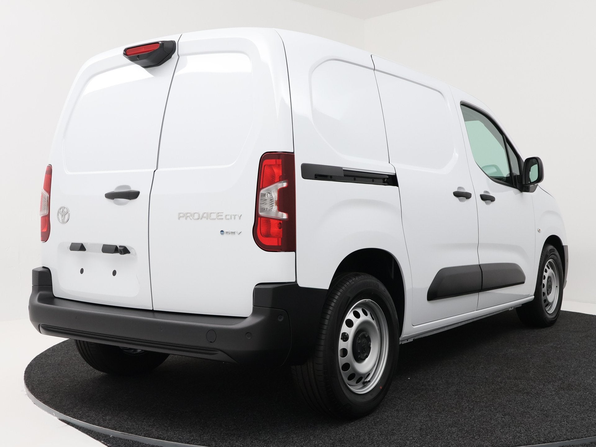 Toyota PROACE CITY Electric Navigator 50 kWh (bj 2026), 32 min, Wit, Origineel Nederlands, 2 stoelen