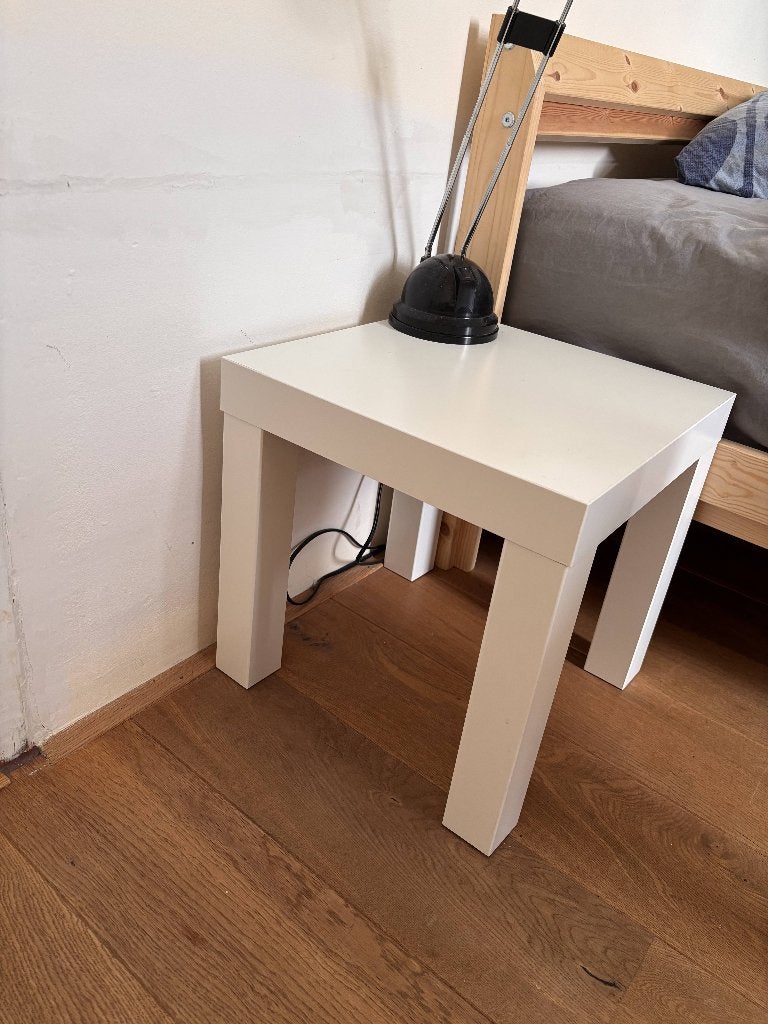 Bed side table, Ophalen, Vierkant, Minder dan 50 cm, Zo goed als nieuw