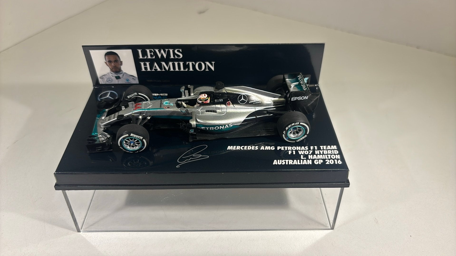 F1 mercedes w07 L . Hamilton Australia 2016 minichamps 1.43, Auto, Ophalen of Verzenden, MiniChamps, A