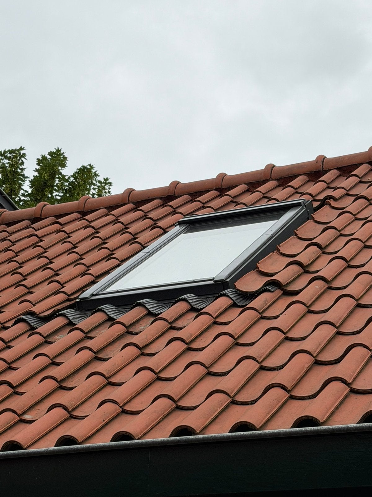 Velux Dakraam GGU MK08 antraciet, Ophalen, Nieuw, Minder dan 80 cm, Dakraam