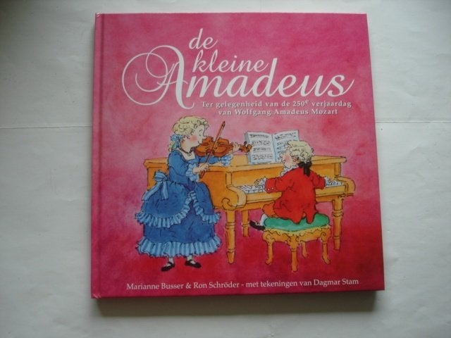 kleuter.05(996) de kleine amadeus. Met CD. Ter gelegenheid, Ophalen of Verzenden, Zo goed als nieuw, Fictie algemeen