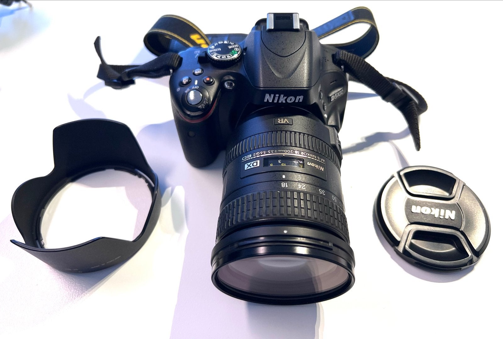 Nikon D3200 Spiegelreflexcamera met 18-200mm lens, Spiegelreflex, Beeldstabilisatie, Ophalen of Verzenden, Zo goed als nieuw