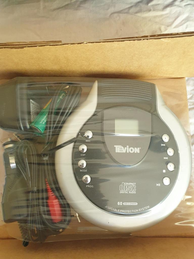 Medion Tevion Draagbare CD-speler - Nieuw in doos, Ophalen of Verzenden, Nieuw, Overige merken, Draagbaar