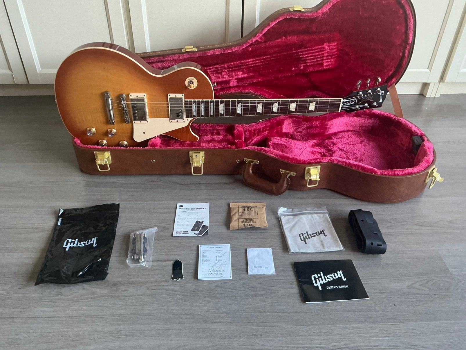Gibson Les Paul Standard 60’s - Unsung Burst!, Muziek en Instrumenten, Ophalen of Verzenden, Zo goed als nieuw