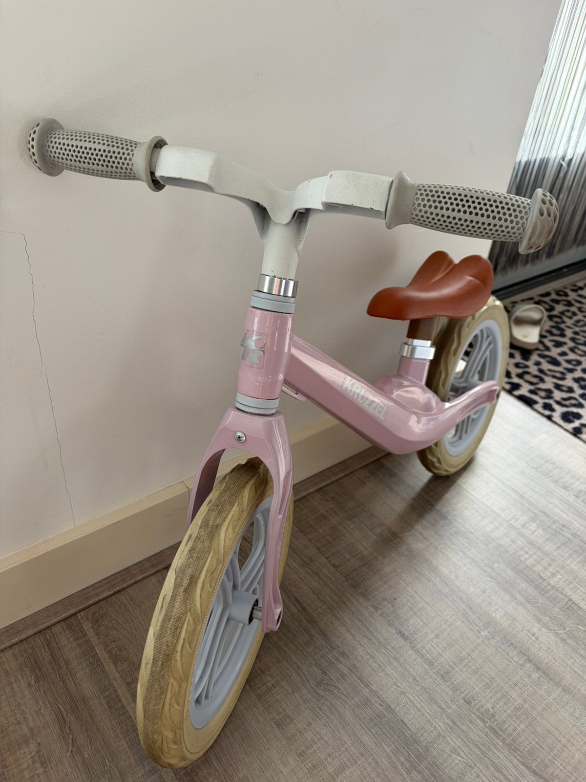 Loopfiets Kruzzel, Fietsen en Brommers, Ophalen, Gebruikt
