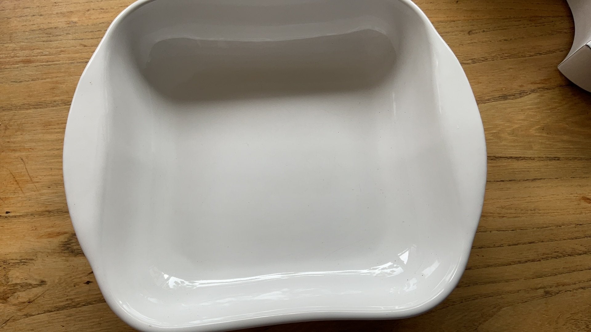 Vivo / Albert Heijn ovenschaal wit ,vierkant 22 bij 22 cm, Ophalen of Verzenden, Overige stijlen, Schaal of Schalen