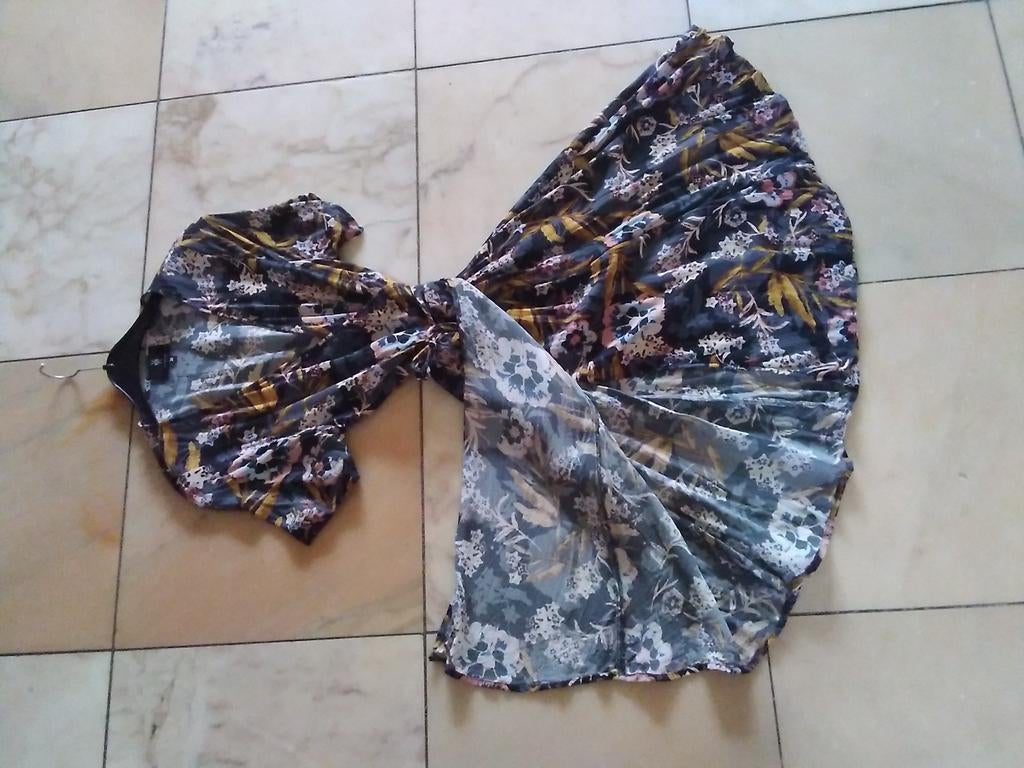 Overslag jurk je 36 grijs bloem nieuw Silver Greek zomer, Kleding | Dames, Nieuw, Ophalen of Verzenden, Maat 36 (S), Grijs