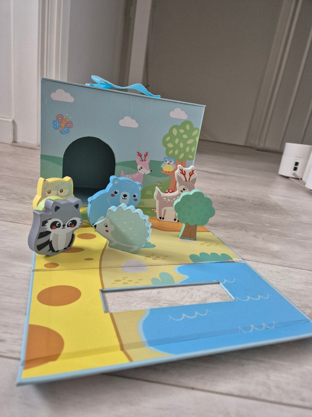 Houten Dieren Speelhuisje in Draagbare Box, Ophalen of Verzenden, Gebruikt, Jongen of Meisje