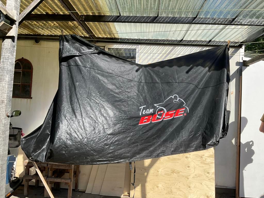 Motorhoes Team BÜSE, Ophalen, Zo goed als nieuw