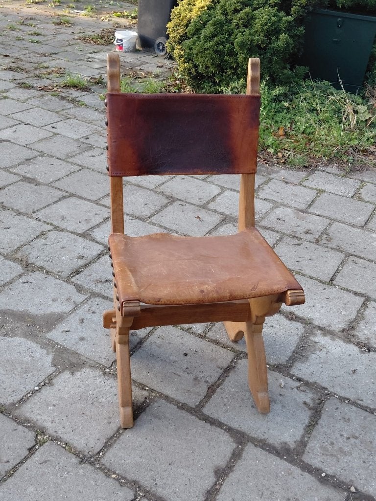 4 Karaktervolle vintage houten stoelen met leren bekleding, Ophalen