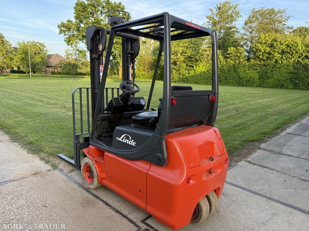 Linde 1600KG elektrisch Sideshift non marking banden, Zakelijke goederen, Machines en Bouw | Heftrucks en Intern transport, Info@vanbeurdenheftrucks.nl