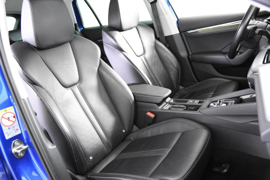 Skoda Octavia Combi 1.4 TSI iV PHEV *1ste Eigenaar*Leer*Navi, Auto's, Skoda, Gebruikt, Blauw, 91 km/l, 1500 kg