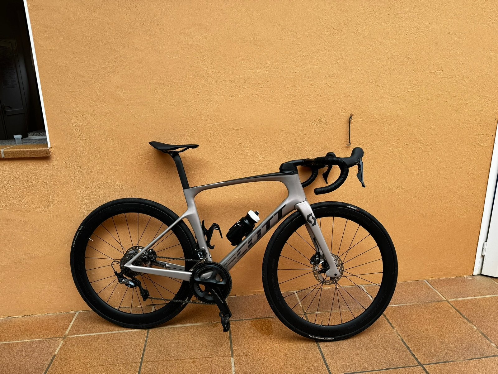 Scott Foil RC 30 2022 model - Ultegra C50 wielset - maat M54, Fietsen en Brommers, 28 inch, Carbon, Heren, Zo goed als nieuw