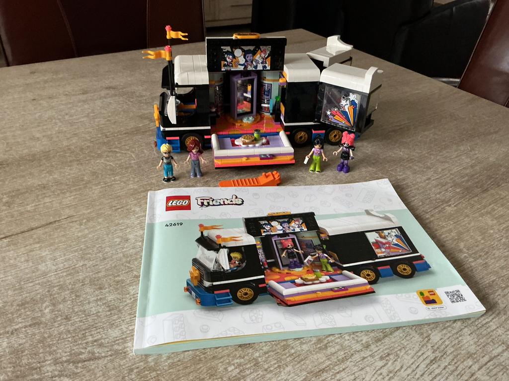 Lego friends Muziek Tourbus 42619, Kinderen en Baby's, Speelgoed | Duplo en Lego, Ophalen of Verzenden, Zo goed als nieuw