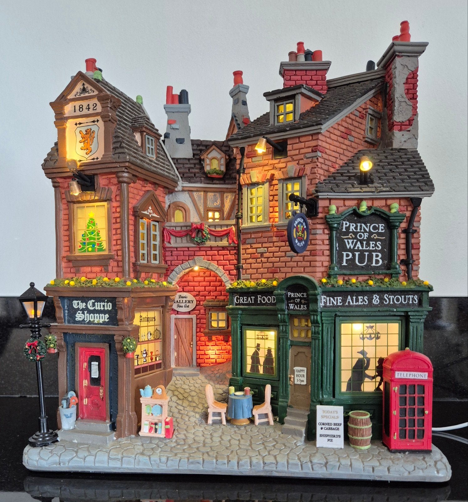 Lemax facade English Lane Kerstdorp, Ophalen, Zo goed als nieuw