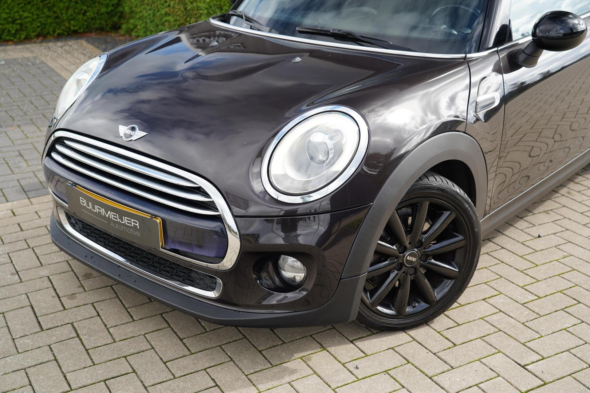 Mini Mini 1.5 Cooper Chili Serious Business | 1e eigenaar |, Voorwielaandrijving, Gebruikt, 4 stoelen, 49 €/maand