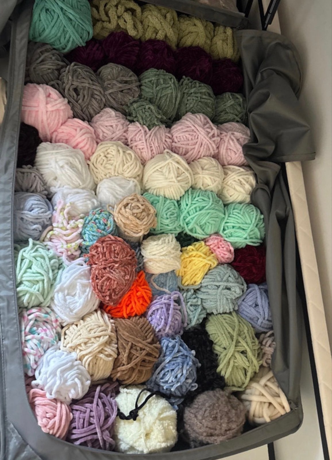 Wol en garen in diverse kleuren, Hobby en Vrije tijd, Breien en Haken, Ophalen of Verzenden, Nieuw, Breien of Haken, Wol of Garen