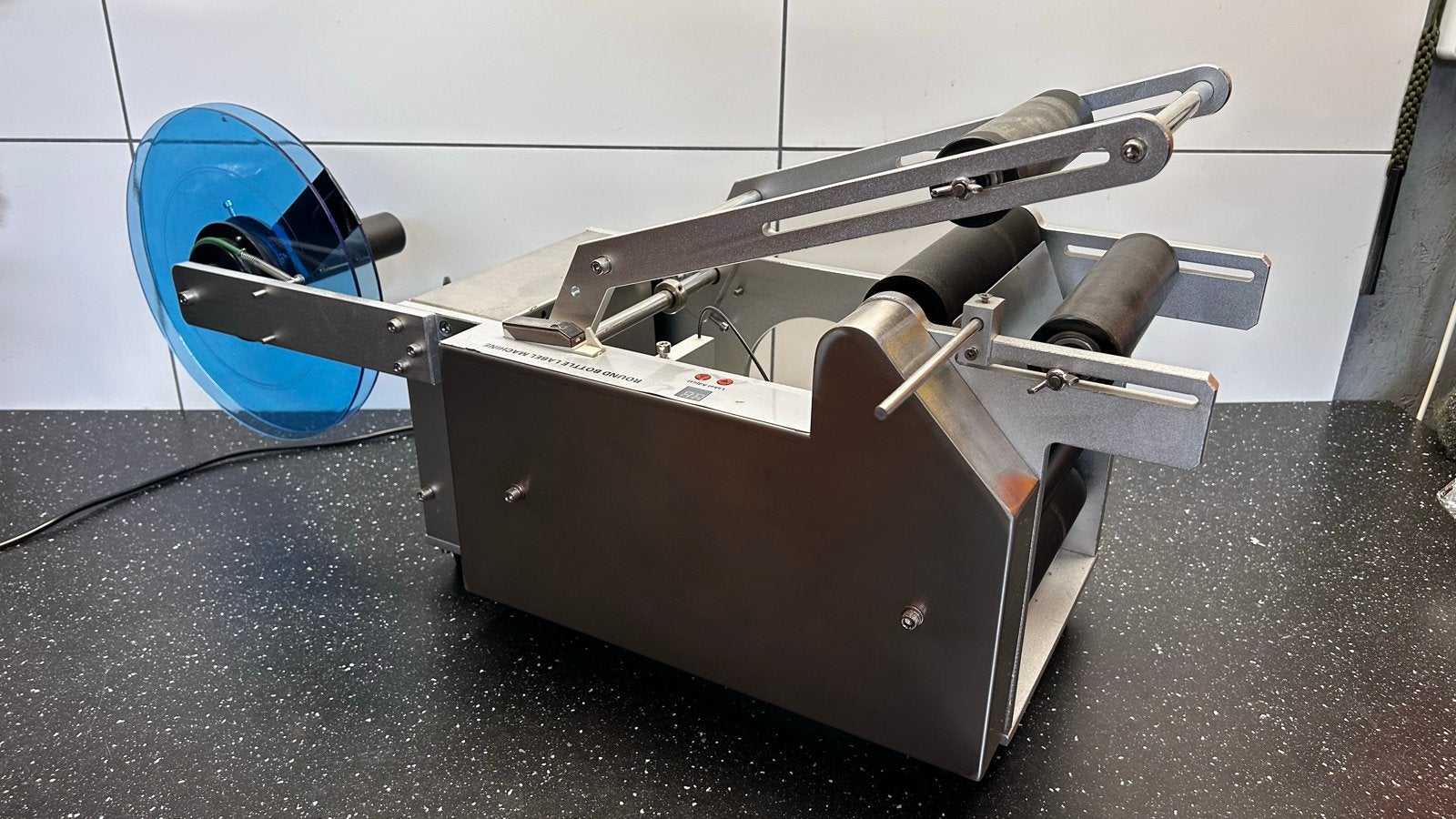 Ronde Flessen Etiketteermachine - Semi-automatisch, Ophalen