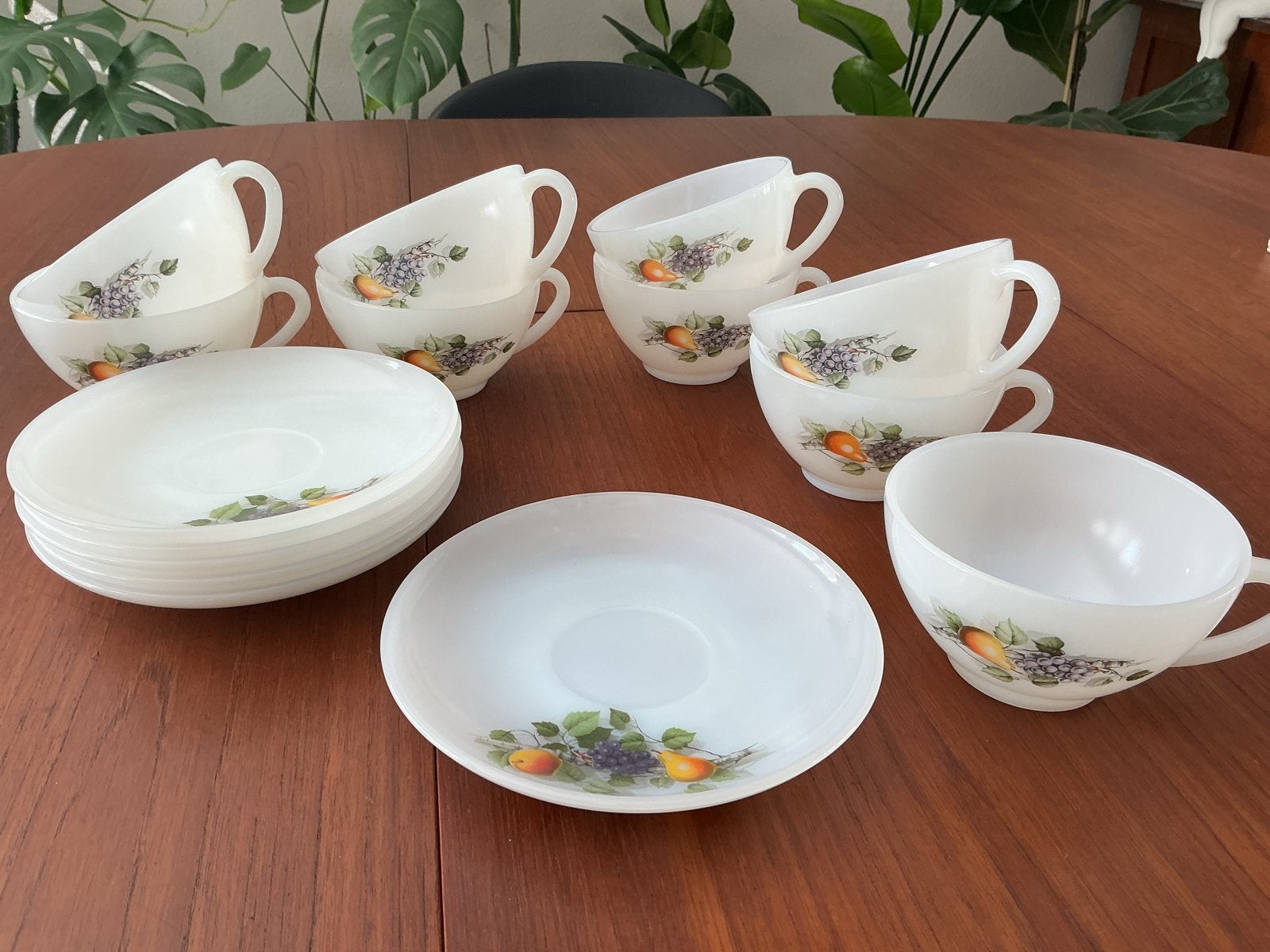 Arcopal France kop en schotel set - Fruit decor, Ophalen of Verzenden