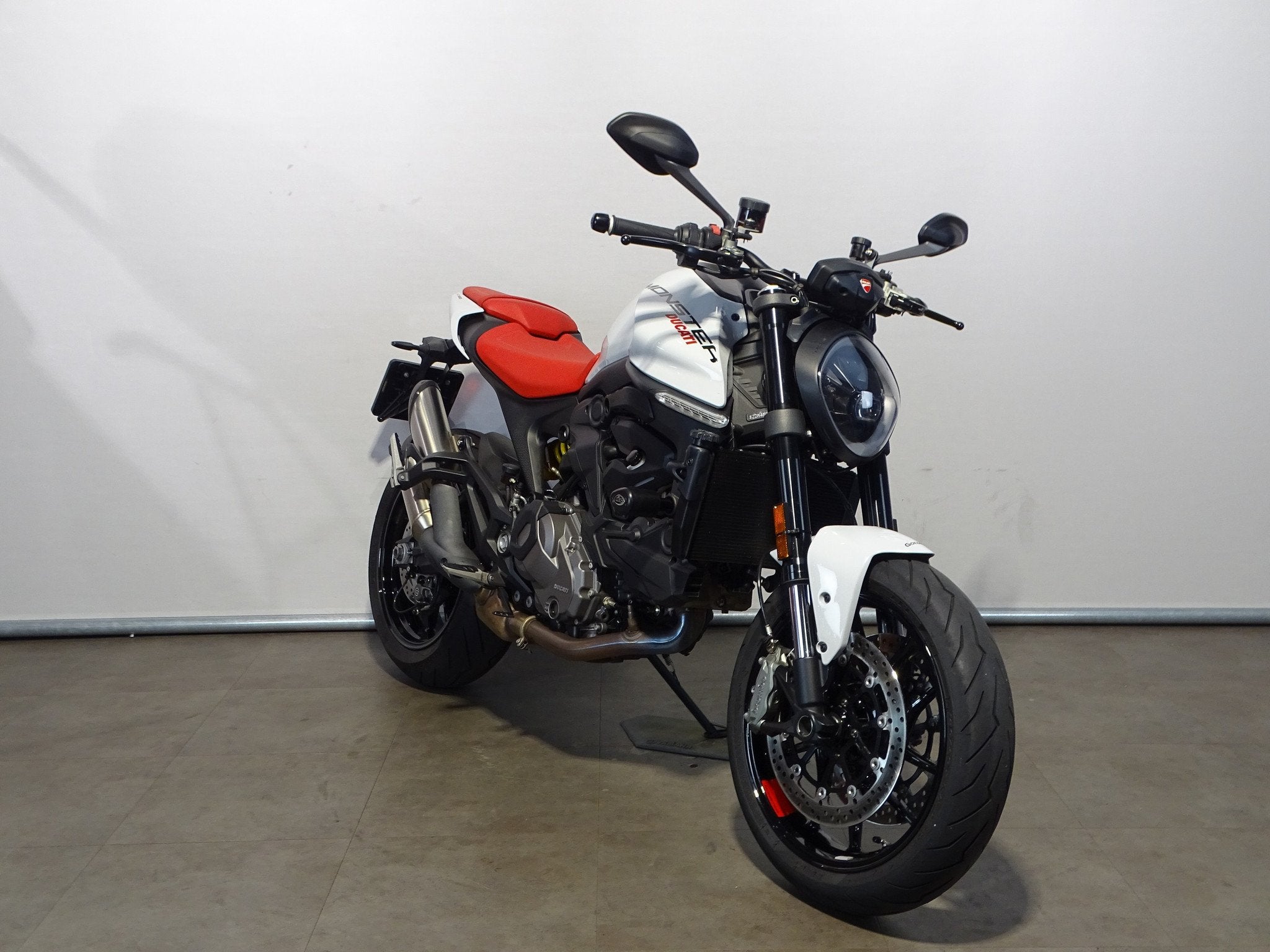 Ducati Monster, Motoren, Motoren | Ducati, Bedrijf, Meer dan 35 kW, Naked bike