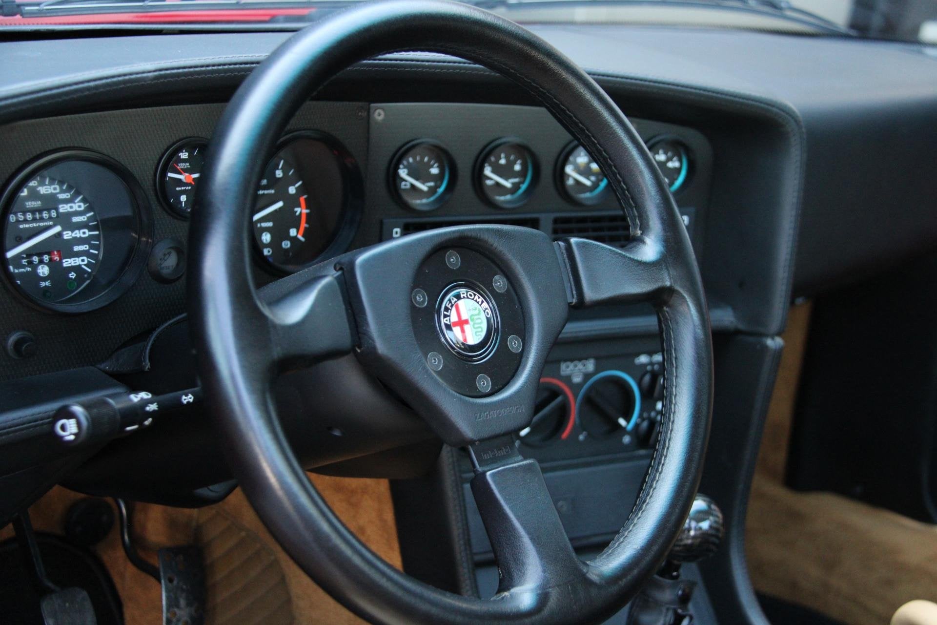 Alfa Romeo SZ Coupé | Il Mostro | BTW auto |, Auto's, Voorwielaandrijving, Beige, 4 stoelen, Leder