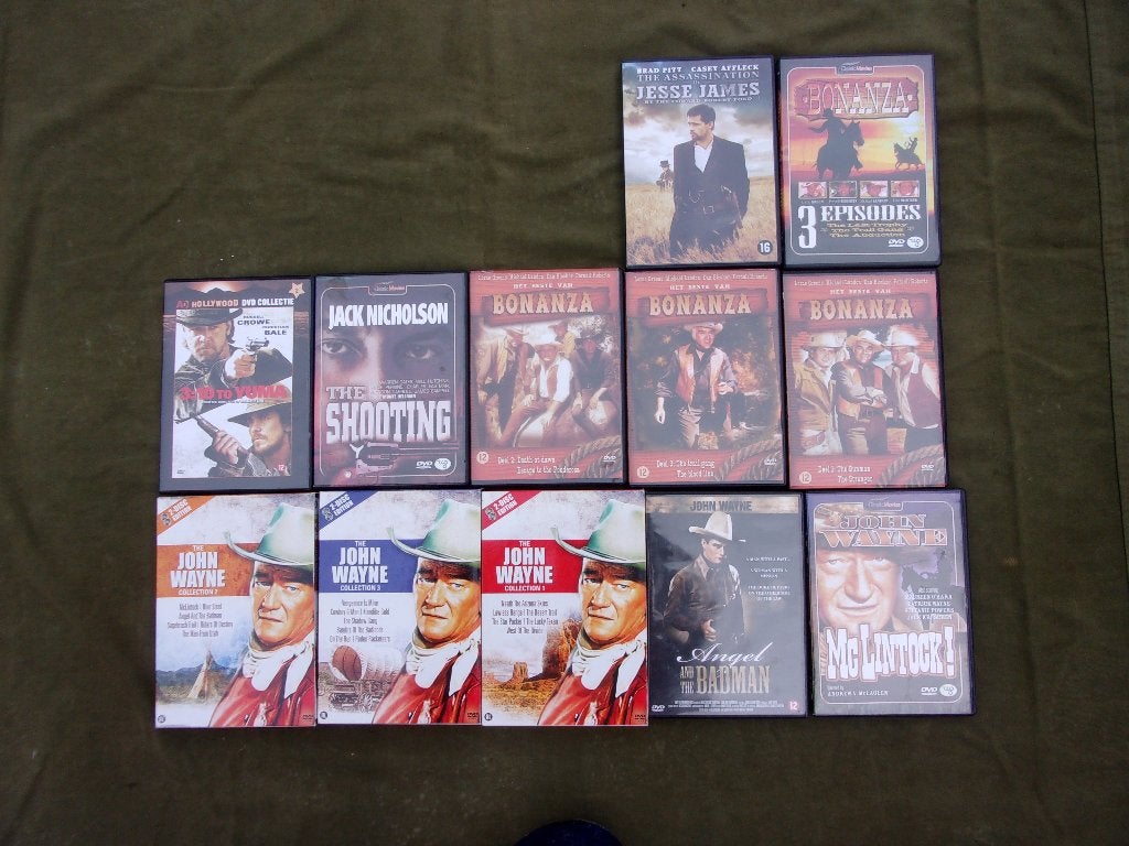 130 DVD's  (NIEUWSTAAT)  VAN ALLES WAT, Engels, Alle leeftijden, Nederlands, Ophalen of Verzenden