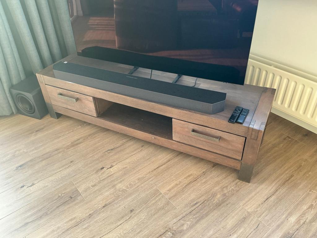 Zwaar en Robuust Massief Houten TV-Meubel (Industr ~164 cm), Huis en Inrichting, Kasten | Televisiemeubels, Ophalen, Gebruikt