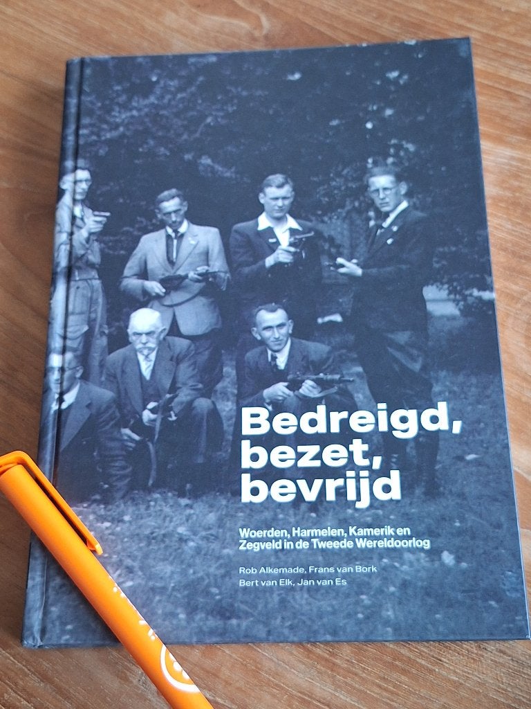 Bedreigd, bezet, bevrijd - Woerden en de Tweede Wereldoorlog, Tweede Wereldoorlog, Rob Alkemade, Frans van Bork, Bert van Elk, Jan van Es