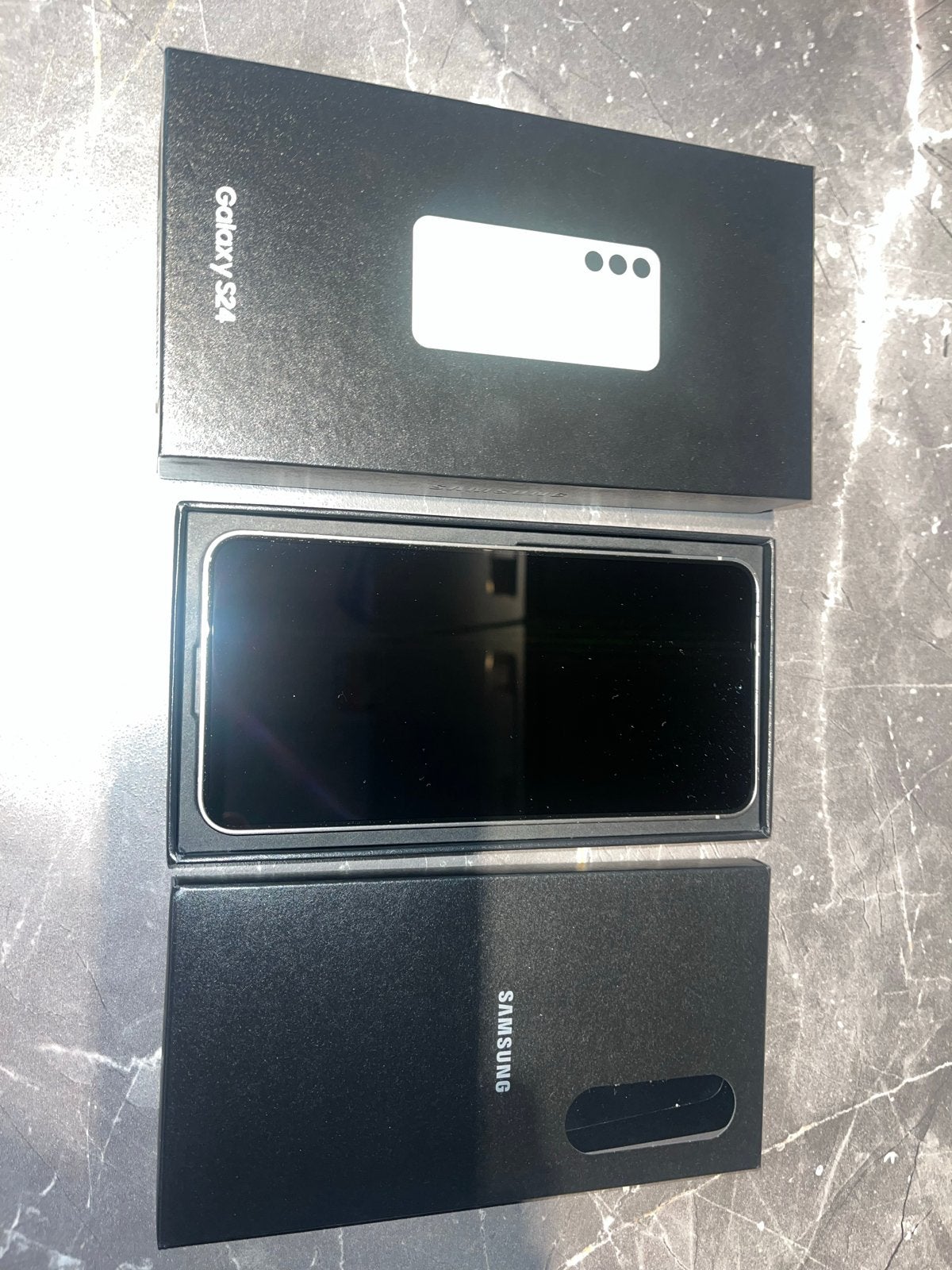 Samsung Galaxy S24 - Zo goed als nieuw, Overige kleuren, Galaxy S24, Touchscreen, Ophalen of Verzenden