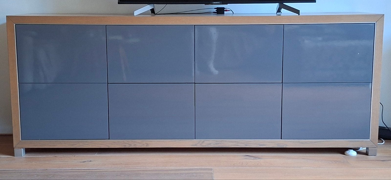 Modern dressoir 220x50x85cm, Huis en Inrichting, Ophalen, Gebruikt, 200 cm of meer, Overige houtsoorten