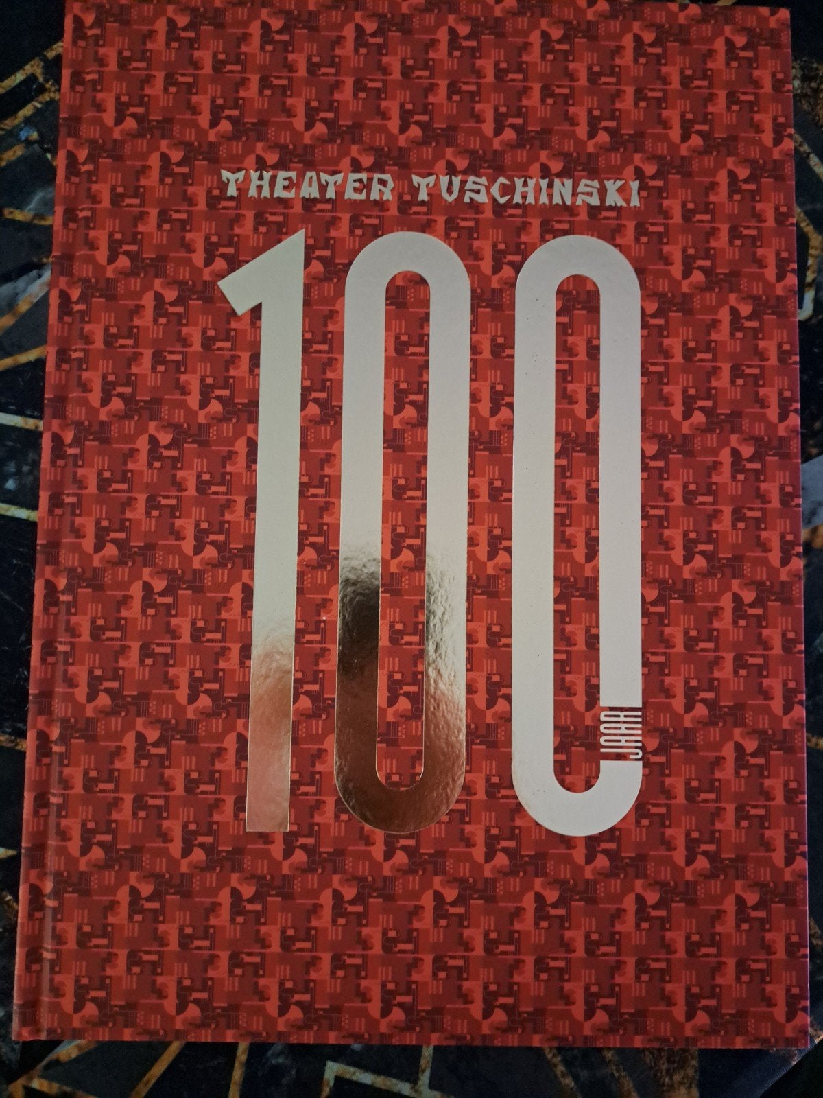 Theater Tuschinski 100 Jaar - Het mooiste filmpaleis, Ophalen of Verzenden