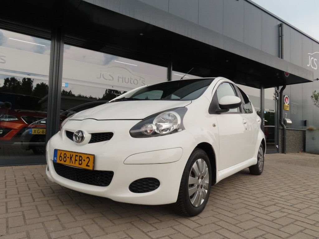 Toyota AYGO 1.0-12V Xcite White Airco 5 Deurs 2009, Auto's, Toyota, Voorwielaandrijving, Gebruikt, 4 stoelen, Origineel Nederlands