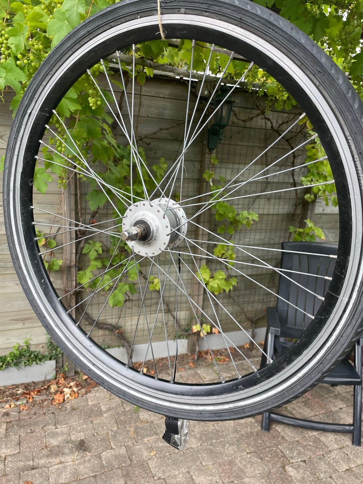 26 inch voorwiel met Shimano naafdynamo en verlichting, Wiel, Gebruikt, Ophalen of Verzenden, Aluminium