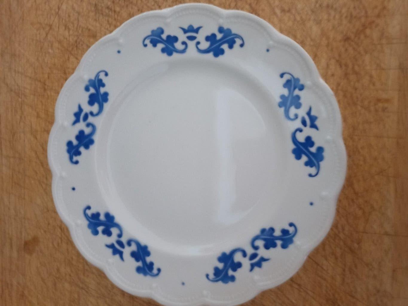 Mooie Ontbijtborden van Boch decor Eikenblad blauw, Antiek en Kunst, Antiek | Servies los, Verzenden