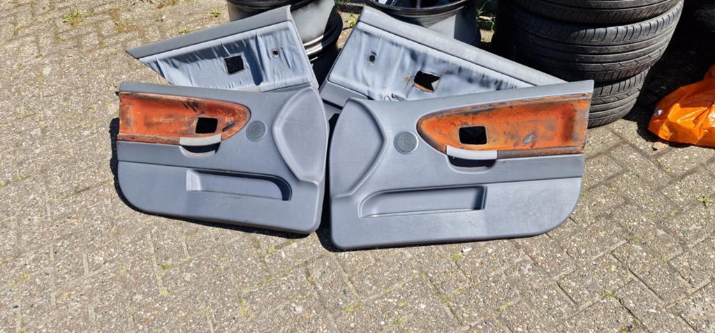 Bmw e36 sedan deurpanelen hellgrau, Auto-onderdelen, Interieur en Bekleding, Ophalen, BMW