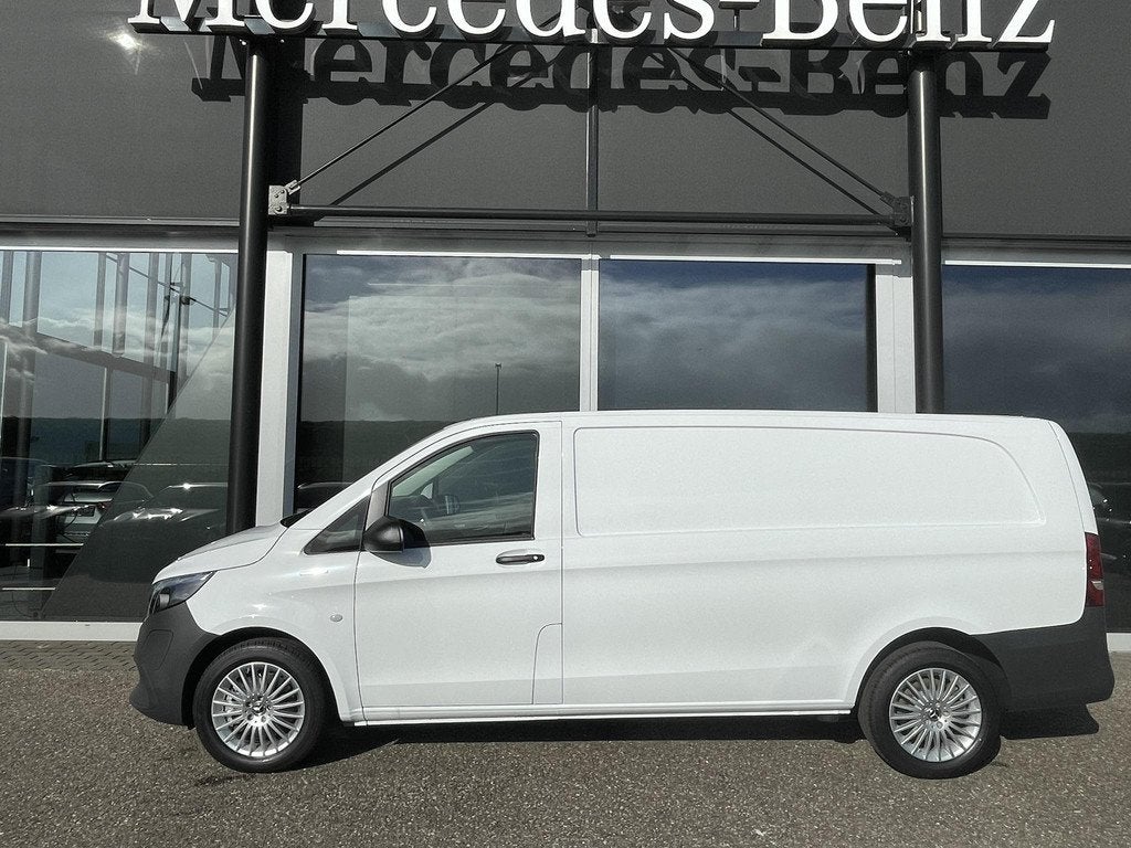 Mercedes-Benz eVito eVito 112 L3 60 kWh Mercedes-Benz eVito, Auto's, Bestelauto's, Stof, 280 km, 116 pk, Wit