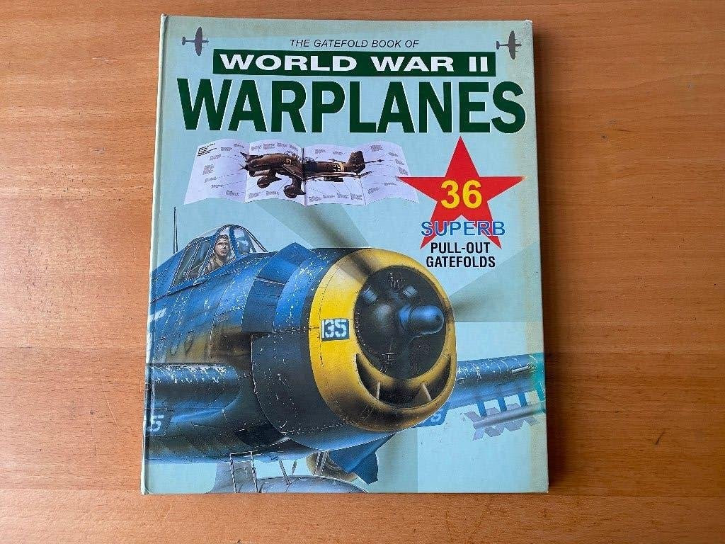 The Gatefold Book of WW II Warplanes, Ophalen of Verzenden, Tweede Wereldoorlog