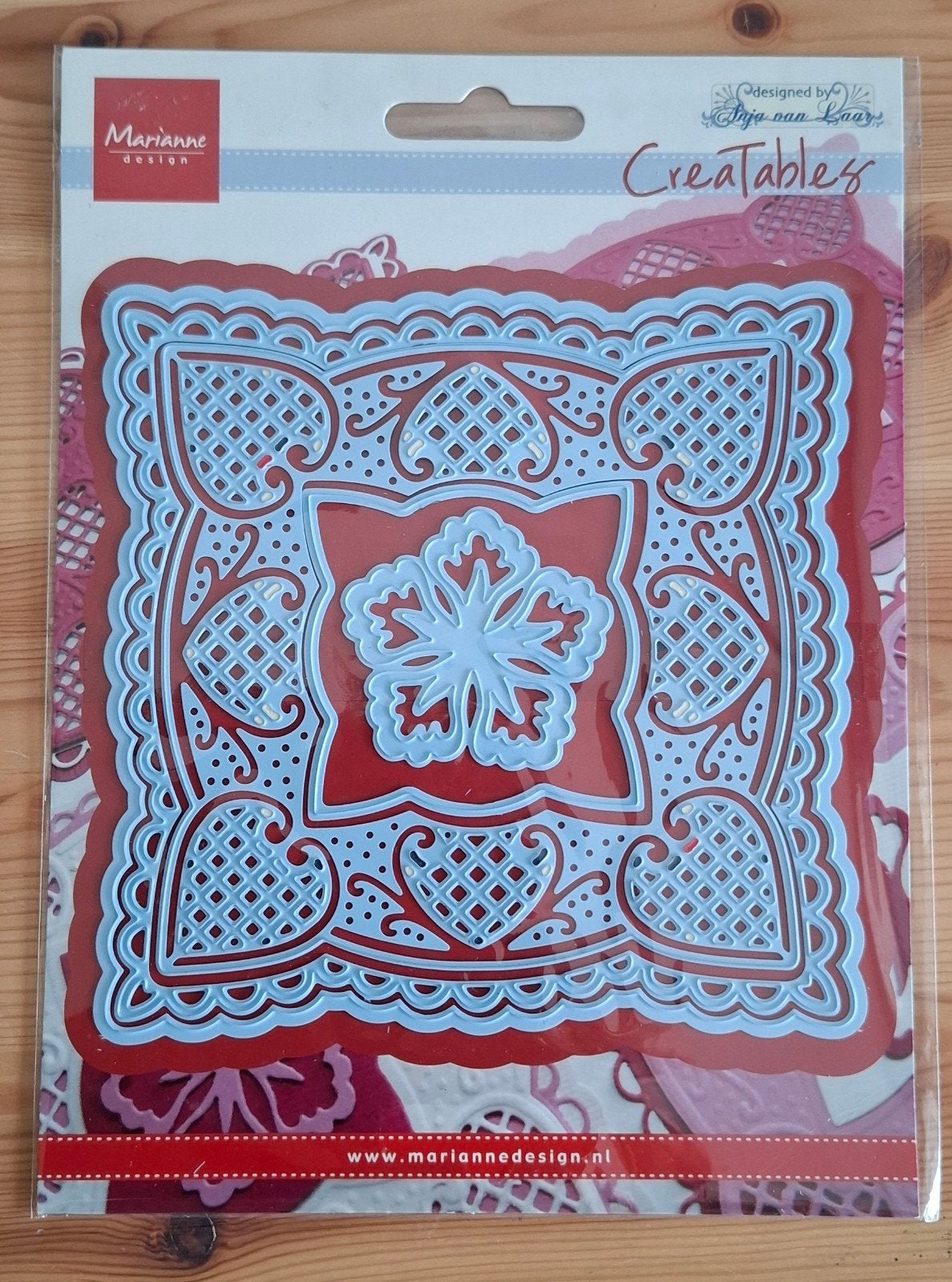 Mariannedesign Creatables Snij- en Emboss Stencil LRO242, Ophalen, Zo goed als nieuw, Overige thema's, Pons of Mal