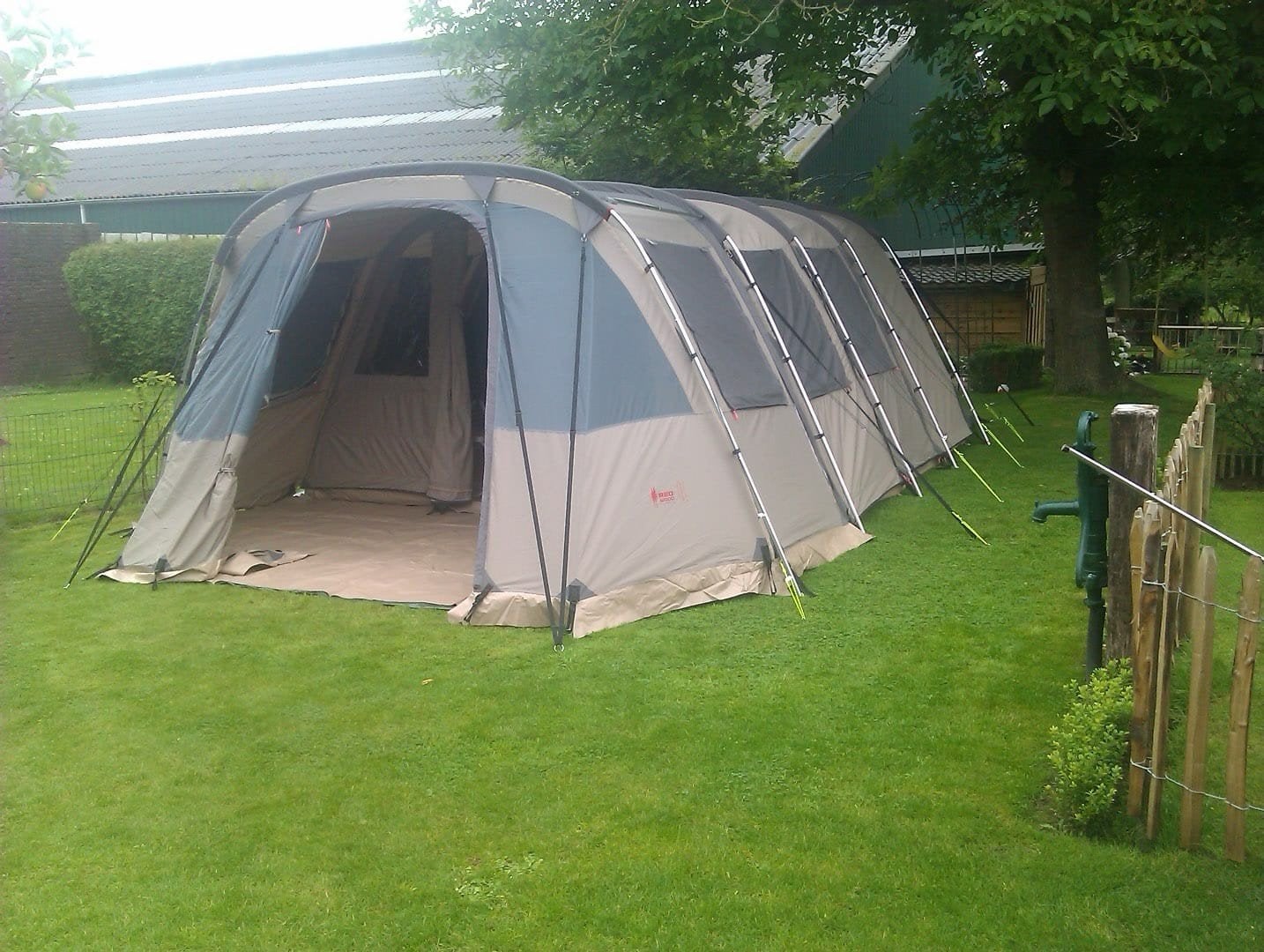 Bungalowtent 5 personen,  Redwood Willow 420, Caravans en Kamperen, Tenten, Ophalen, Gebruikt, Tot en met 4