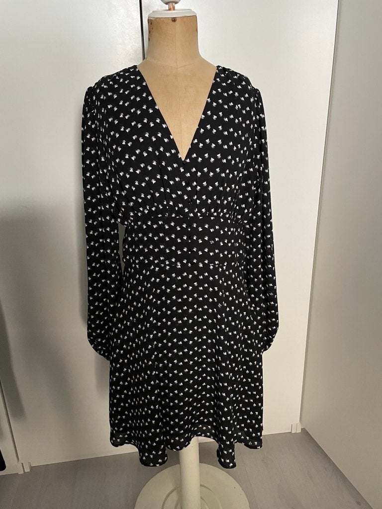 Nikkie zwarte jurk met print, maat S, Zwart, Ophalen of Verzenden, Zo goed als nieuw, Nikkie