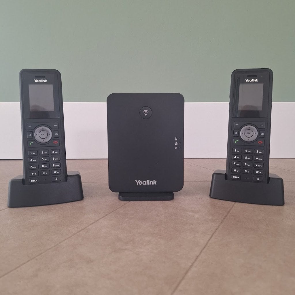 Voip telefoon Yealink W70B + 2x W59R, Telecommunicatie, Datacommunicatie en VoIP, Ophalen of Verzenden, Gebruikt, Telefoon