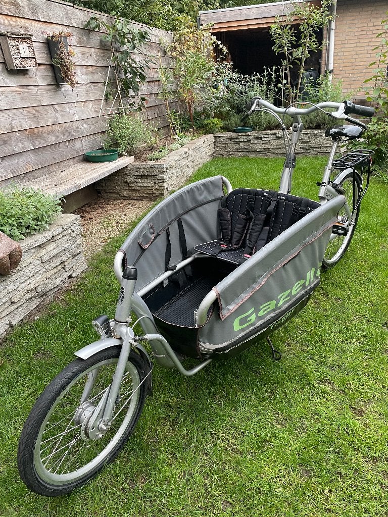 Gazelle Cabby bakfiets met kinderzitjes, Ophalen, Gebruikt, 3 kinderen, Opvouwbaar