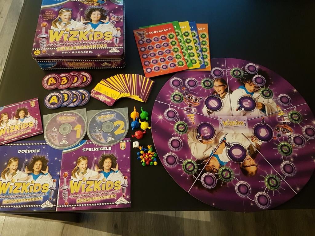 Wizkids hersenkrakers dvd bordspel. Leuk familiespel!, Ophalen of Verzenden, Zo goed als nieuw